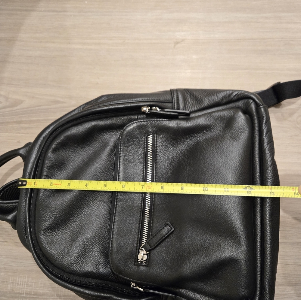 Leather backpack - Picture 4 of 7
